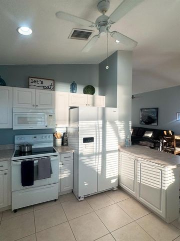 532 SW Indian Key Drive, Port St. Lucie, FL 34986