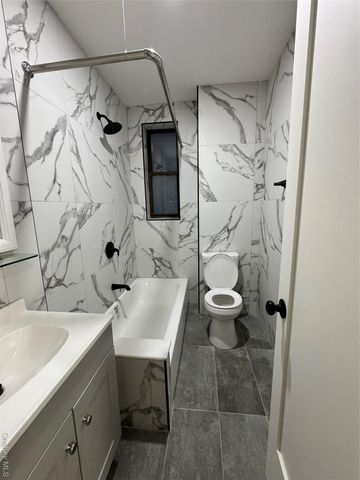 2925 Mathews Ave 2H, Bronx, NY 10467