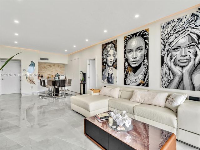 3731 N Country Club Dr PH-24, Aventura, FL 33180