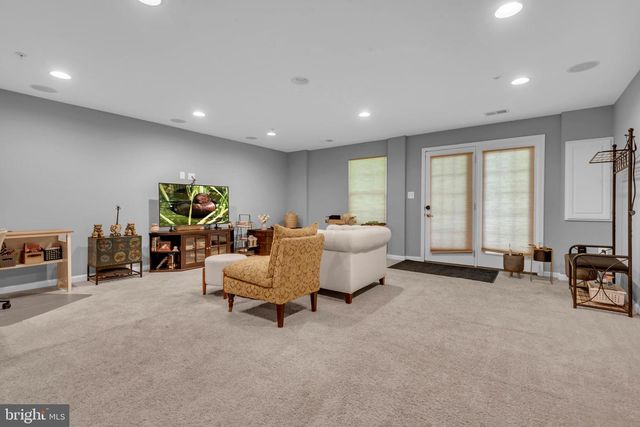 11681 EMERALD GREEN DR, Clarksburg, MD 20871