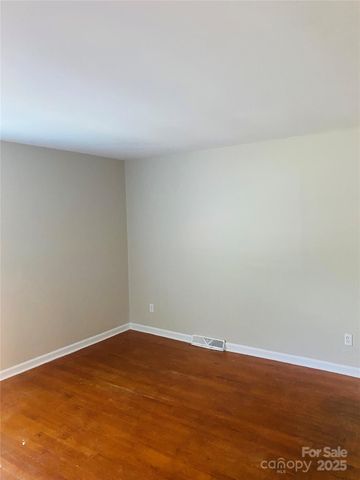 4544 Valeview Lane, Charlotte, NC 28269