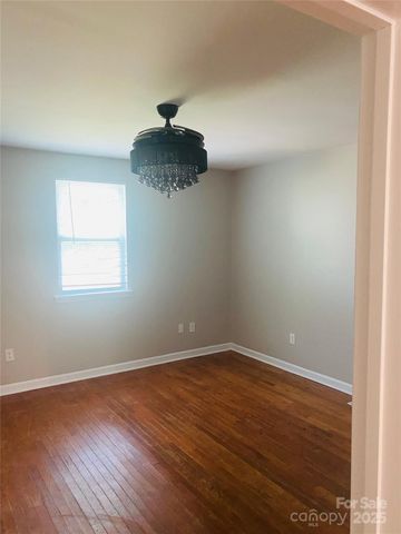 4544 Valeview Lane, Charlotte, NC 28269