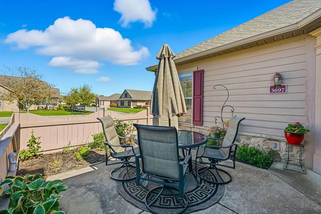 3697 Stoneway Point, Powell, OH 43065