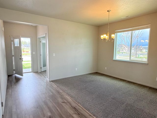 1734 E C St, Deer Park, WA 99006