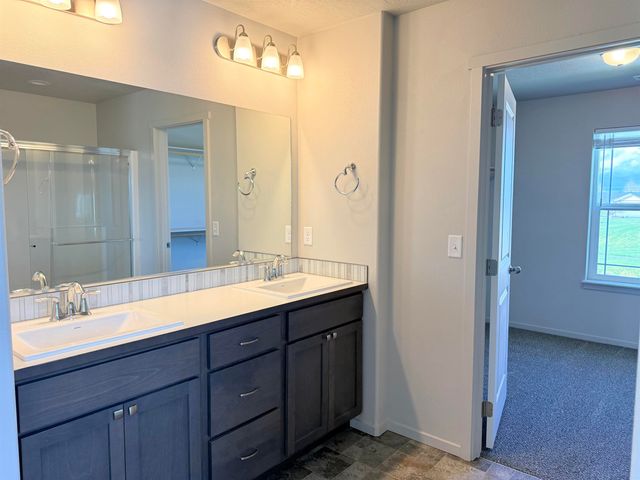 1734 E C St, Deer Park, WA 99006