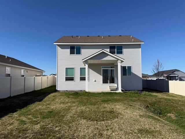 1734 E C St, Deer Park, WA 99006