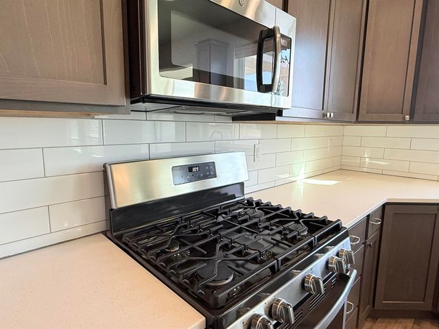 1734 E C St, Deer Park, WA 99006