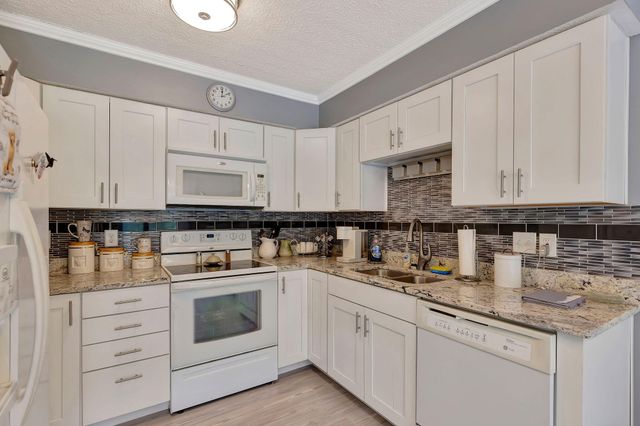 35 Springhouse Drive, Cold Spring, KY 41076