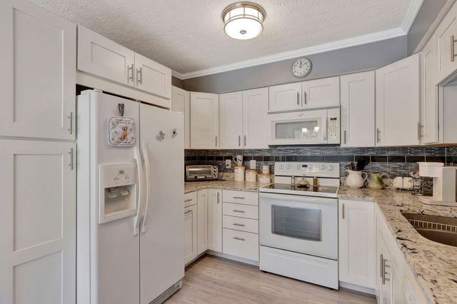 35 Springhouse Drive, Cold Spring, KY 41076