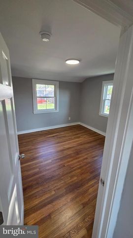 146 RODNEY DR, New Castle, DE 19720