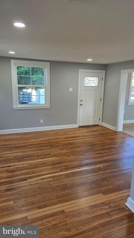 146 RODNEY DR, New Castle, DE 19720