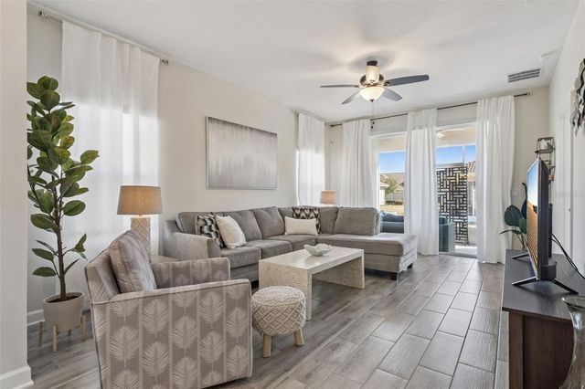 1006 BLACKWOLF RUN ROAD, Davenport, FL 33896