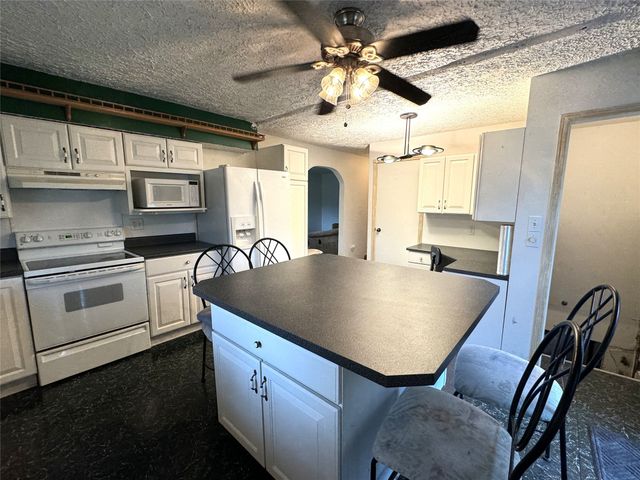 3419 E 37th Street, Des Moines, IA 50317