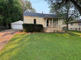 3419 E 37th Street, Des Moines, IA 50317