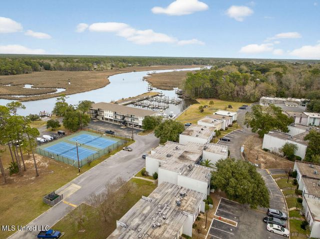 3230 Cumberland Road, 78, Ocean Springs, MS 39564