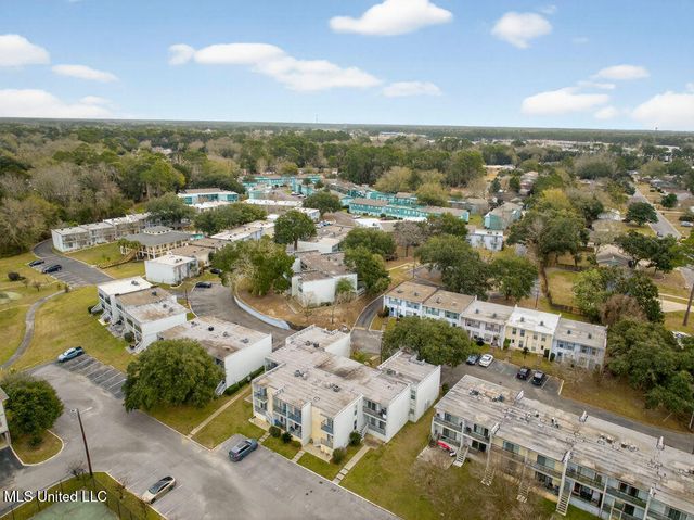 3230 Cumberland Road, 78, Ocean Springs, MS 39564