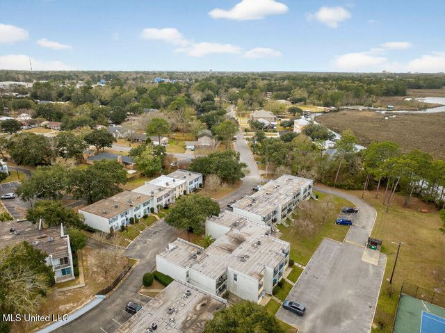 3230 Cumberland Road, 78, Ocean Springs, MS 39564