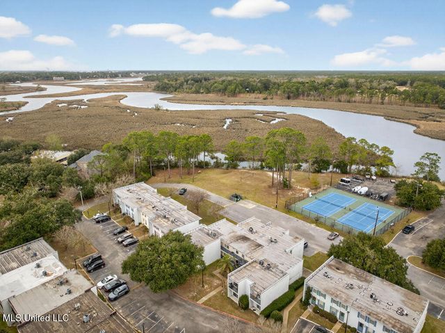 3230 Cumberland Road, 78, Ocean Springs, MS 39564
