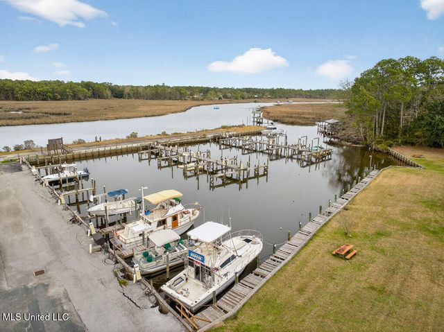 3230 Cumberland Road, 78, Ocean Springs, MS 39564