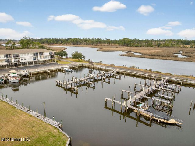 3230 Cumberland Road, 78, Ocean Springs, MS 39564