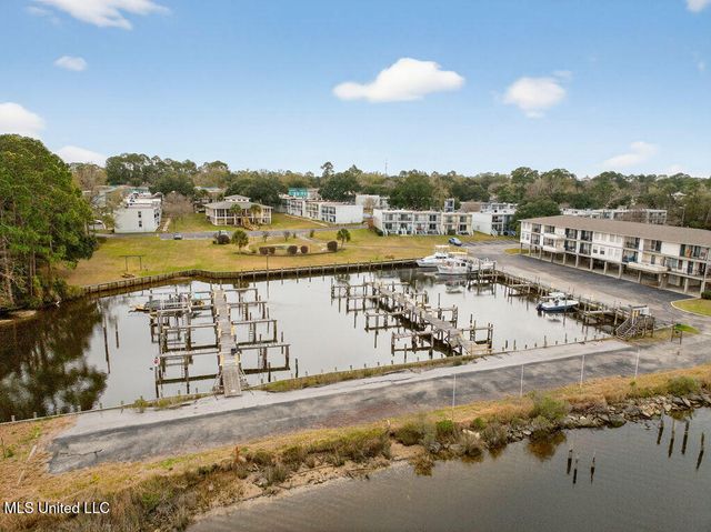 3230 Cumberland Road, 78, Ocean Springs, MS 39564