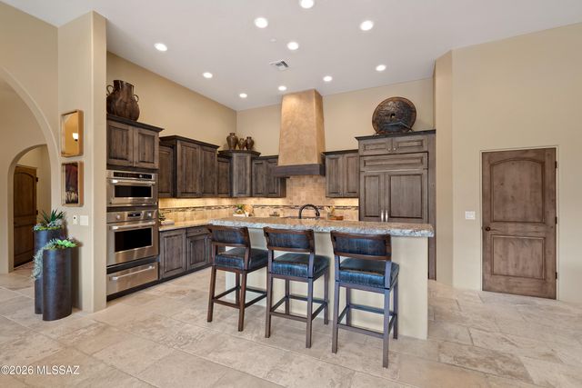 38156 S Santa Monica Trail, Tucson, AZ 85739