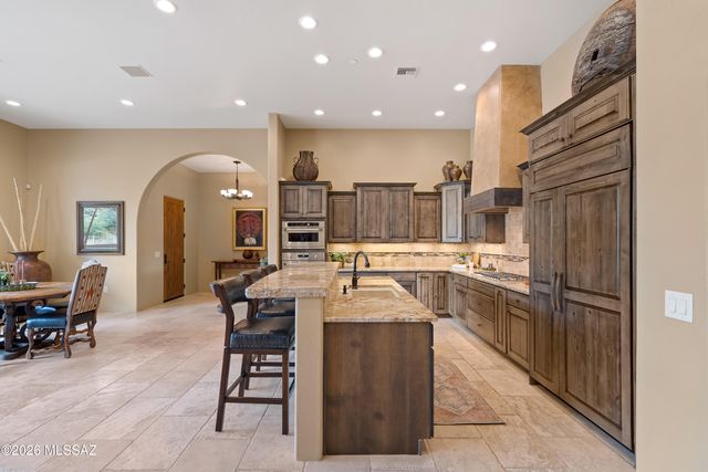 38156 S Santa Monica Trail, Tucson, AZ 85739