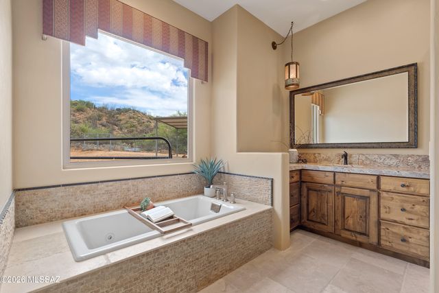 38156 S Santa Monica Trail, Tucson, AZ 85739