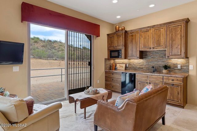 38156 S Santa Monica Trail, Tucson, AZ 85739
