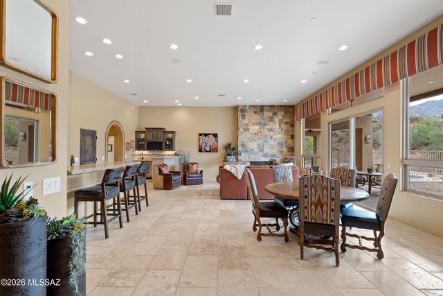 38156 S Santa Monica Trail, Tucson, AZ 85739