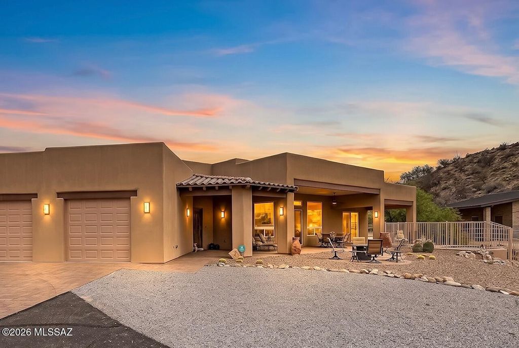 38156 S Santa Monica Trail, Tucson, AZ 85739