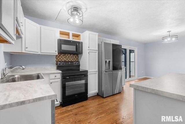 160 Lebeau Street, New Berlin, IL 62670