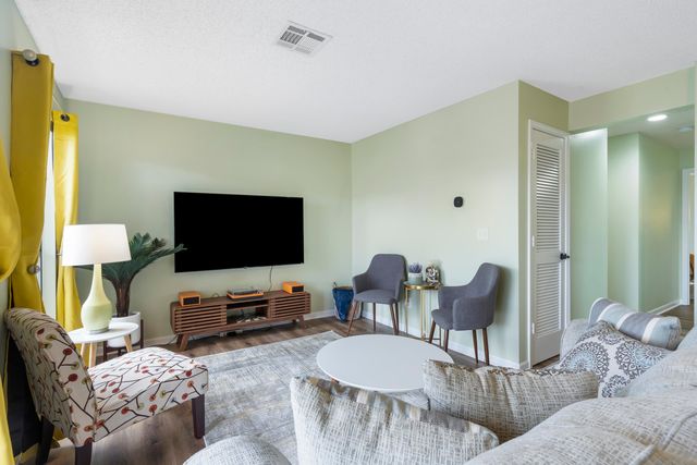 257 Clubhouse Drive 10, Branson, MO 65616