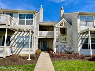 162 Pinetree Court, Howell, NJ 07731