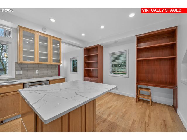 6624 S Virginia Ave, Portland, OR 97239