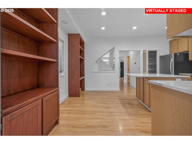 6624 S Virginia Ave, Portland, OR 97239