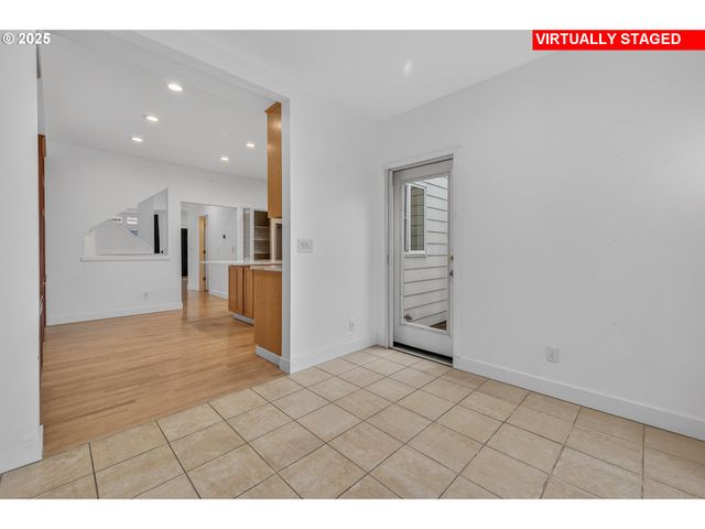 6624 S Virginia Ave, Portland, OR 97239