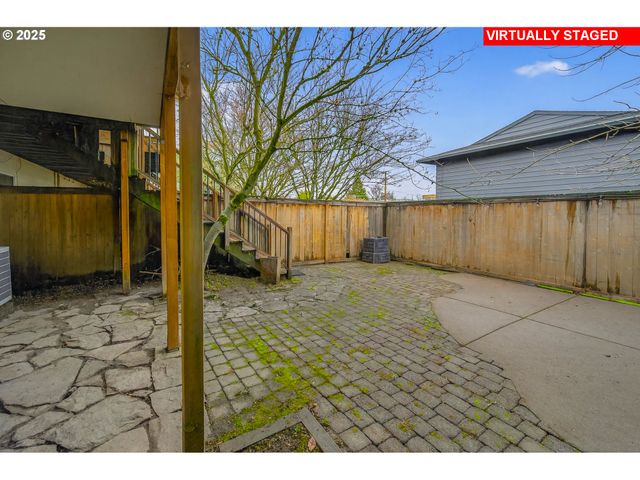 6624 S Virginia Ave, Portland, OR 97239