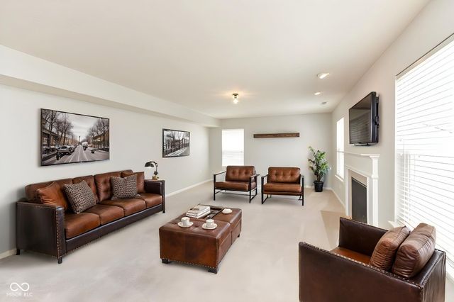 10573 Cobton Circle, Noblesville, IN 46060