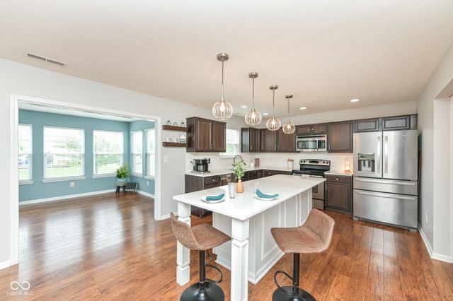 10573 Cobton Circle, Noblesville, IN 46060