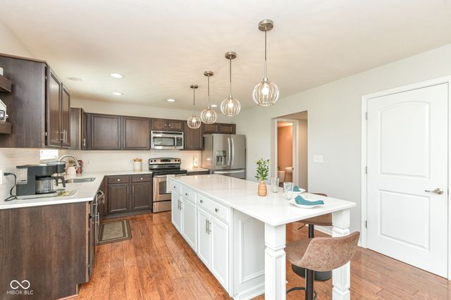 10573 Cobton Circle, Noblesville, IN 46060