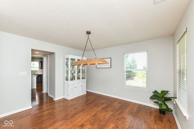 10573 Cobton Circle, Noblesville, IN 46060