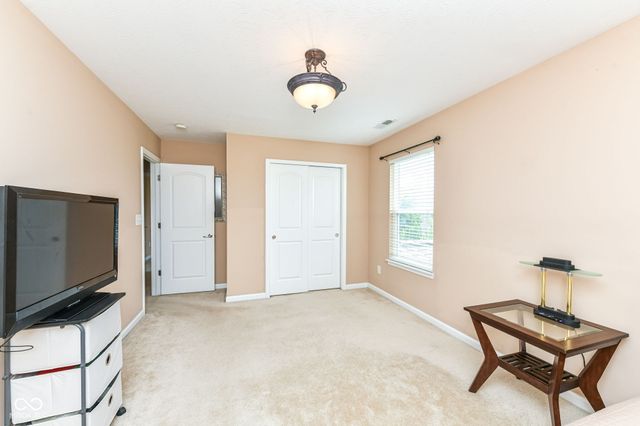 10573 Cobton Circle, Noblesville, IN 46060