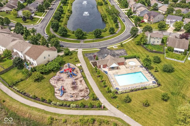 10573 Cobton Circle, Noblesville, IN 46060