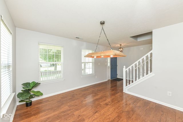 10573 Cobton Circle, Noblesville, IN 46060