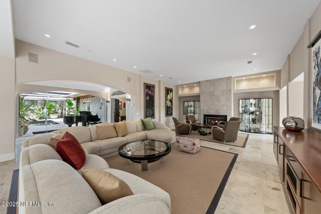 149 TWELVE OAKS Lane, Ponte Vedra Beach, FL 32082