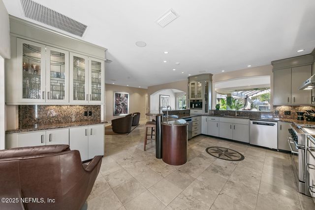 149 TWELVE OAKS Lane, Ponte Vedra Beach, FL 32082