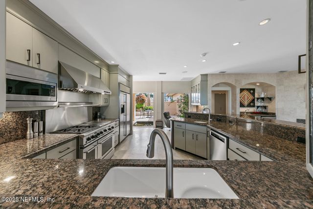 149 TWELVE OAKS Lane, Ponte Vedra Beach, FL 32082