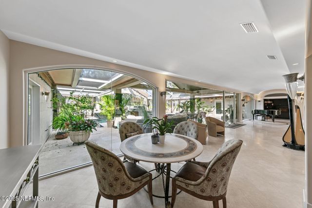 149 TWELVE OAKS Lane, Ponte Vedra Beach, FL 32082