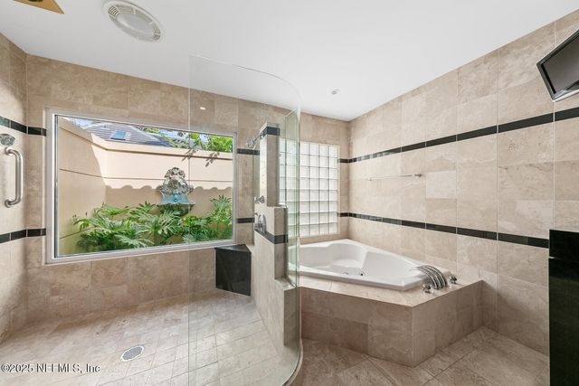 149 TWELVE OAKS Lane, Ponte Vedra Beach, FL 32082